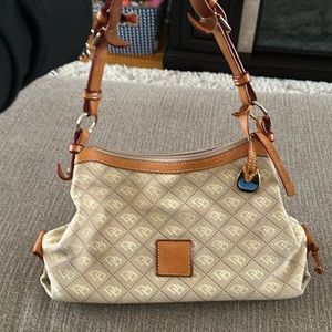 Dooney and Bourke hand bag